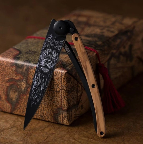 Deejo Tattoo Black 27g juniper wood