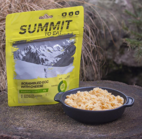Summit to Eat Míchaná vajíčka se sýrem